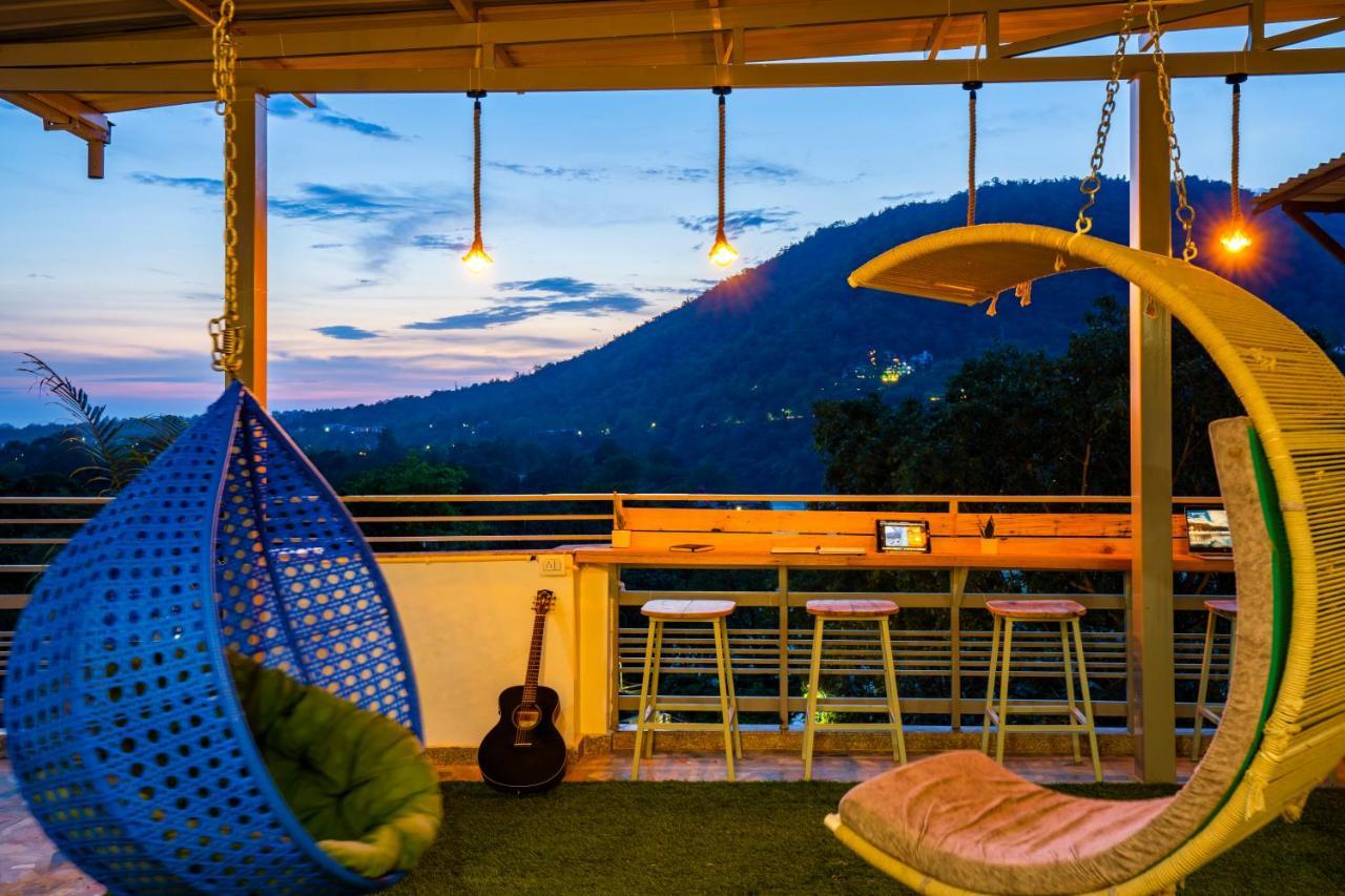 Hostel Zostel Rishikesh - Laxman Jhula Exterior foto